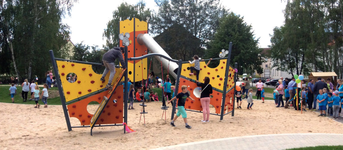 Großer Spielplatz eröffnet